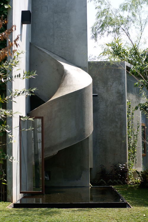 Playhouse / Aboday Architects