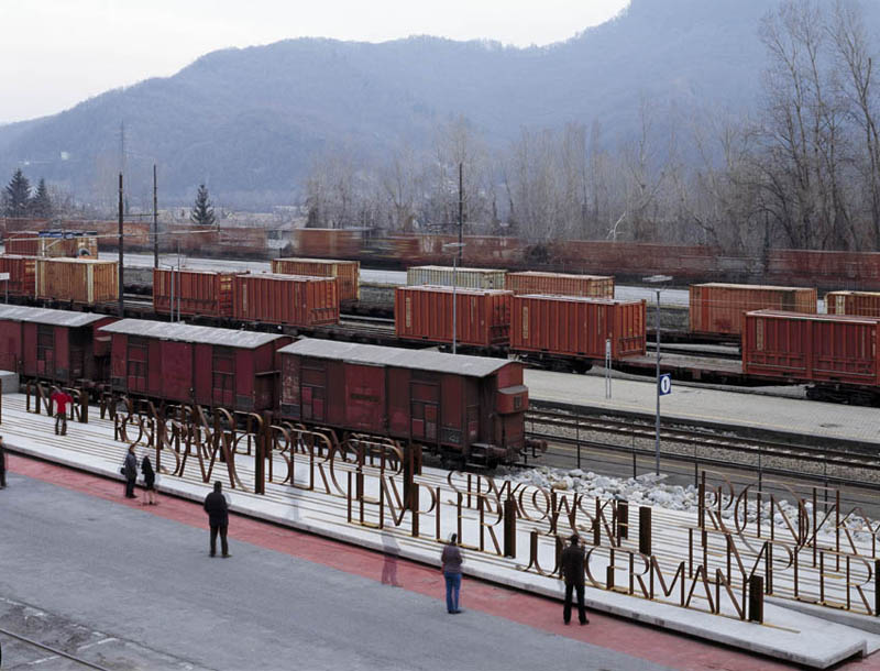 Jewish Deportation Memorial / Studio Kuadra