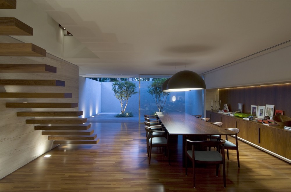 House 53 - Marcio Kogan © Rômulo Fialdini