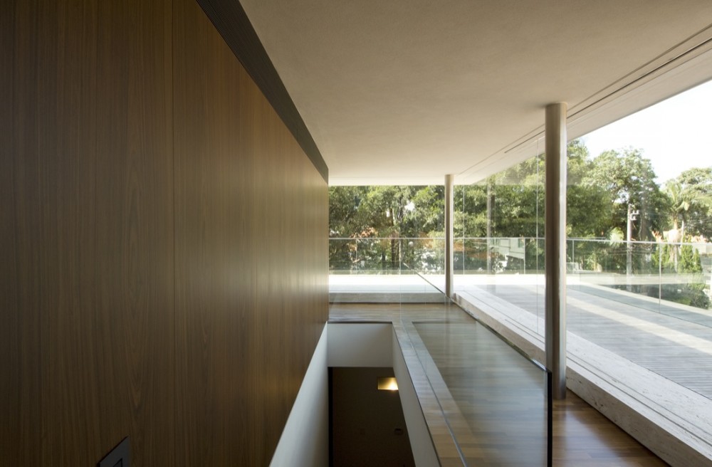 House 53 / Marcio Kogan