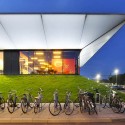 Sports Pavilion - MoederscheimMoonen Architects Sports Pavilion - MoederscheimMoonen Architects © Rob ‘t Hart