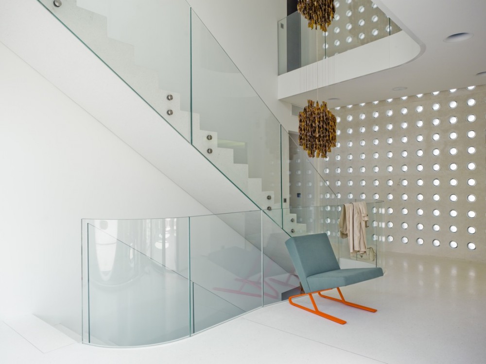 O House / Philippe Stuebi