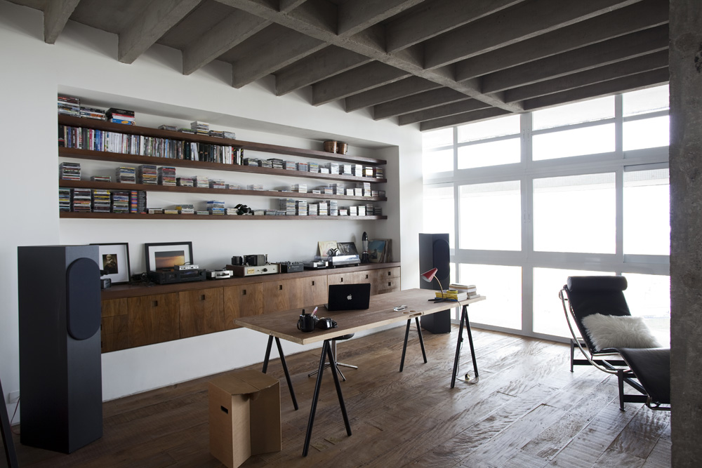 Copan Apartment / Felipe Hess & Renata Pedrosa