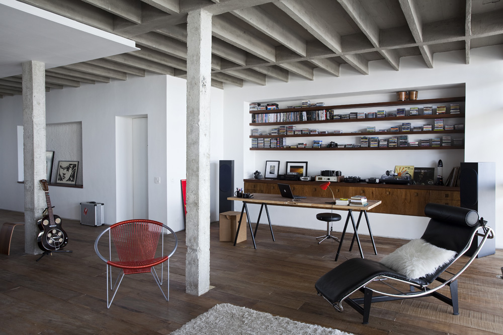 Copan Apartment / Felipe Hess & Renata Pedrosa