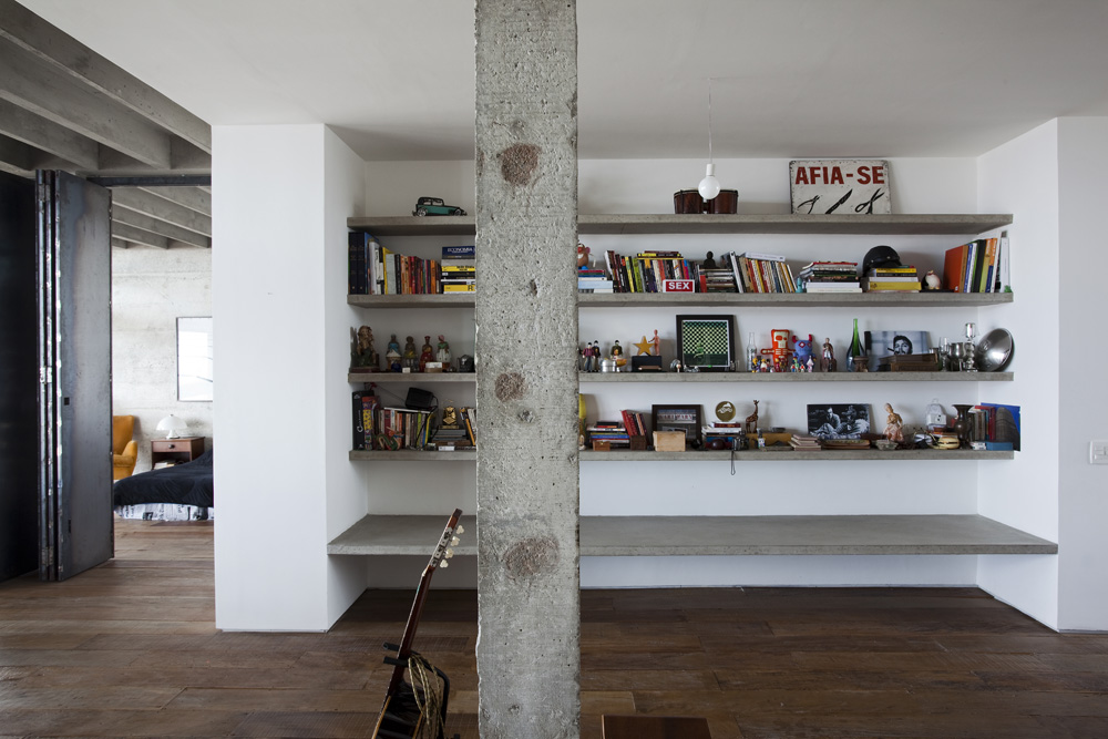 Copan Apartment / Felipe Hess & Renata Pedrosa