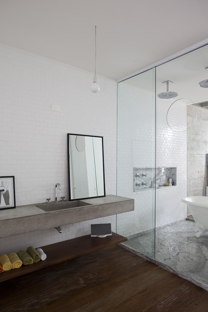 Copan Apartment / Felipe Hess & Renata Pedrosa