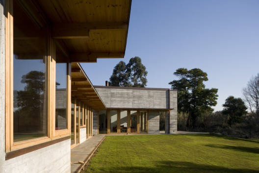 House in Madalena - Castanheira & Bastai Arquitectos Associados