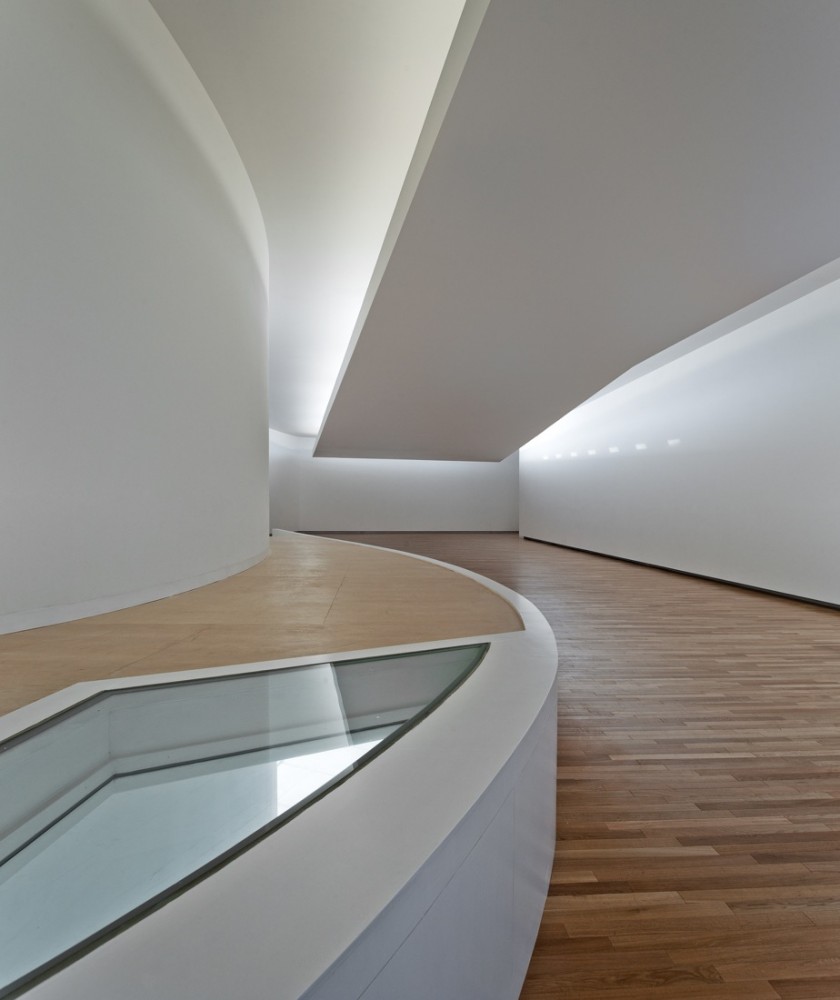 Mimesis Museum / Alvaro Siza + Castanheira & Bastai Arquitectos Associados + Jun Sung Kim