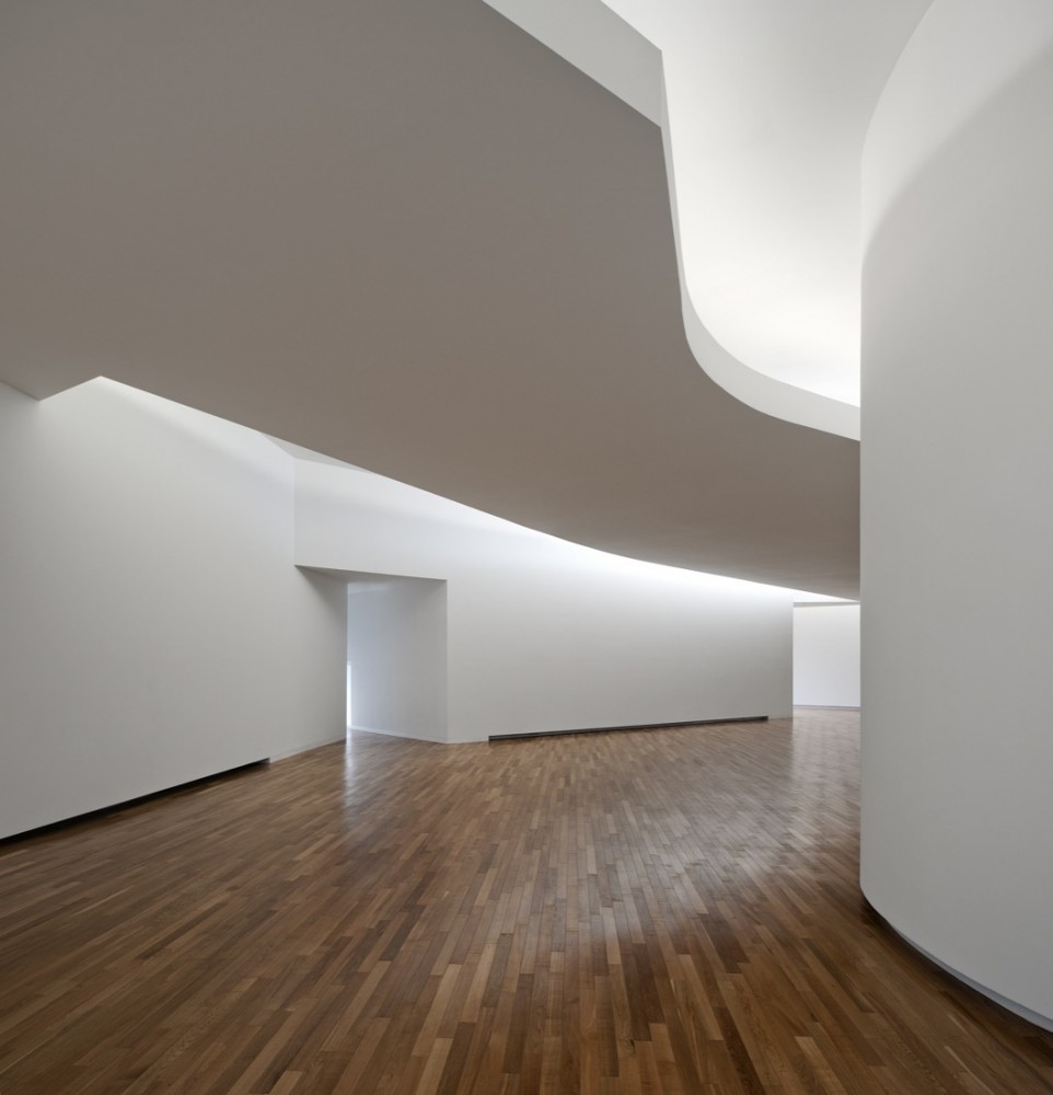 Mimesis Museum / Alvaro Siza + Castanheira & Bastai Arquitectos Associados + Jun Sung Kim