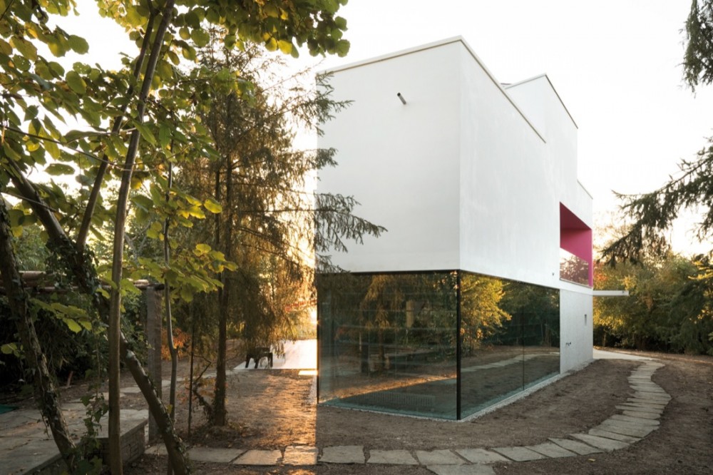 L House / Philippe Stuebi