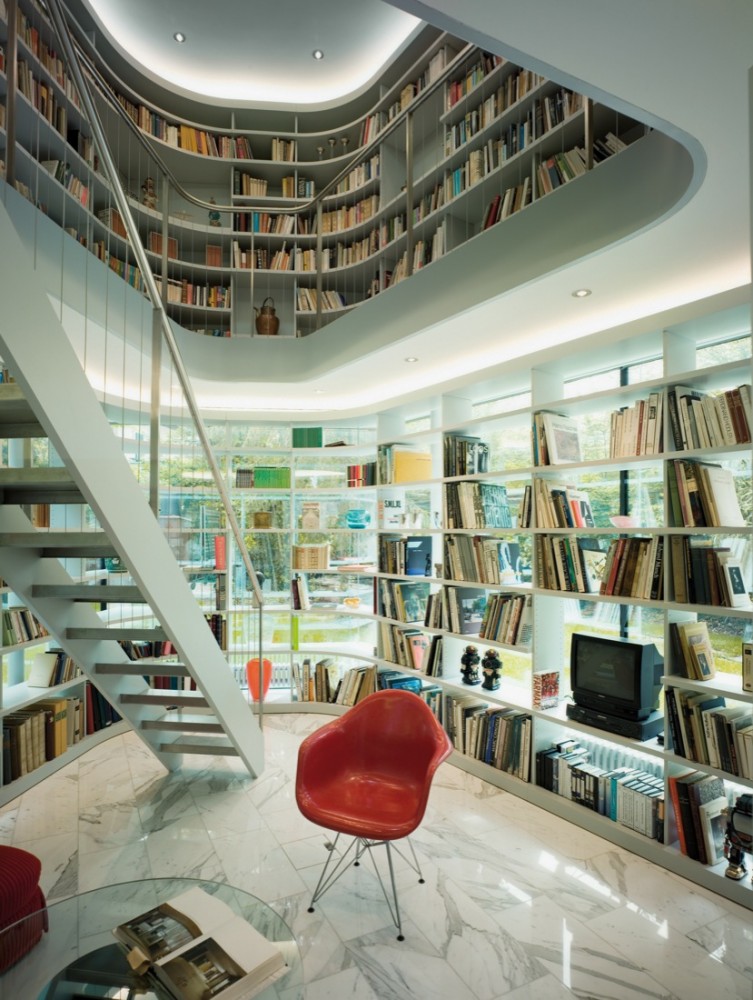 L House / Philippe Stuebi