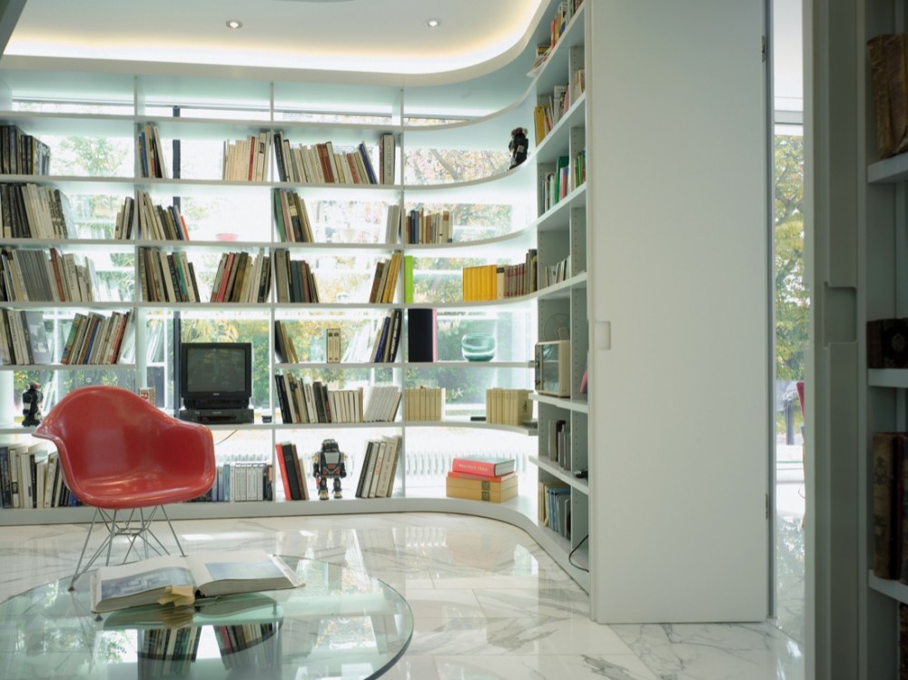 L House / Philippe Stuebi