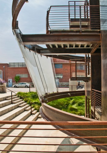 Samitaur Tower - Eric Owen Moss Architects