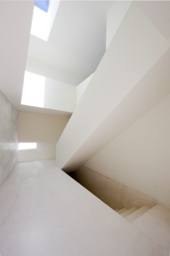House on the Castle Mountainside - Fran Silvestre Arquitectos