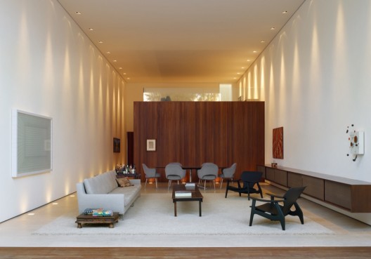 Corten House - Marcio Kogan