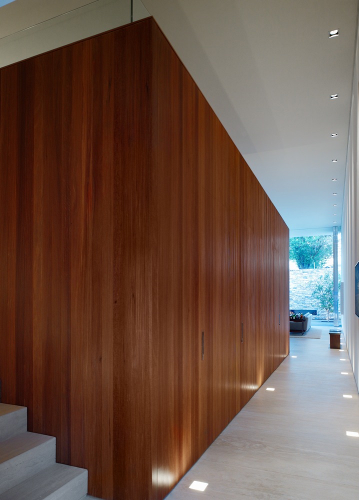 Corten House / Marcio Kogan