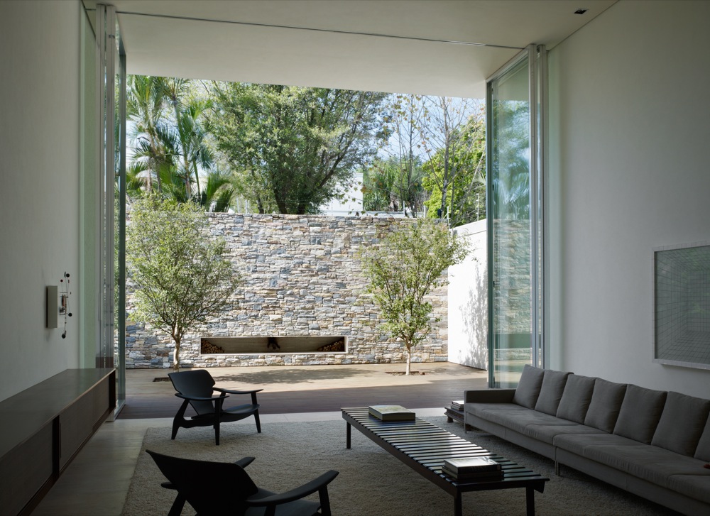 Corten House / Marcio Kogan