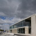 Drive Through Restaurant - Paul Dillon Architects Drive Through Restaurant - Paul Dillon Architects © Paul Tierney