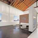CaesarStone Showroom - Dan Brunn © Dan Brunn