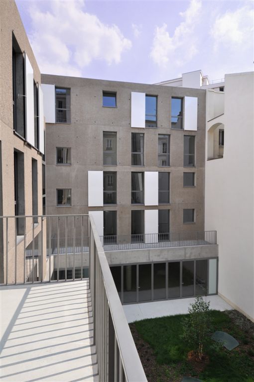 Social Housing in Paris / Frédéric Schlachet Architecte