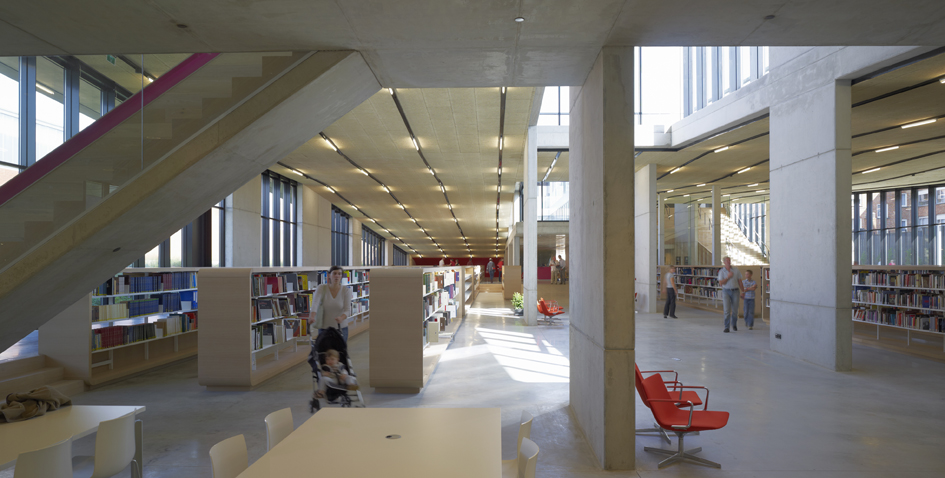 Library + Restaurant + Multifunctional Space / BOB361 Architects