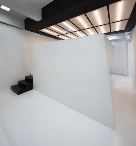 Thin Office / Studio SKLIM