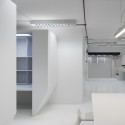 Thin Office / Studio SKLIM Thin Office / Studio SKLIM © Jeremy San