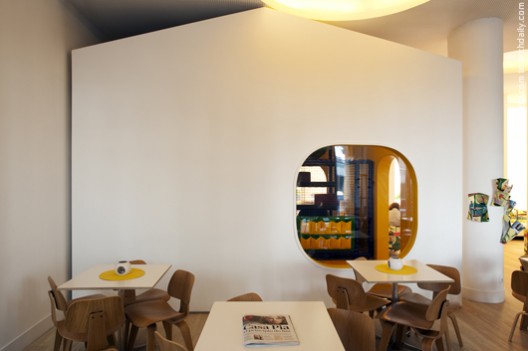 Petit Cabanon Cafe - Ternulho Melo Arquitectos