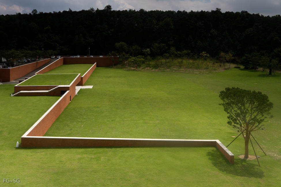 Amore Pacific Research & Design Center / Alvaro Siza, Carlos Castanheira and Kim Jong Kyu