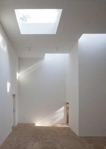 T Space - Steven Holl Architects