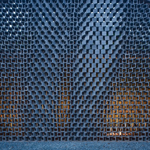 AU Office and Exhibition Space / Archi Union Architects Inc