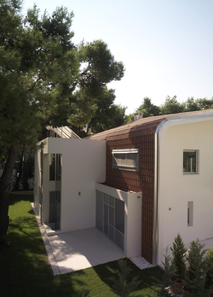 House In Ekali / Architect Thanos Athanasopoulos