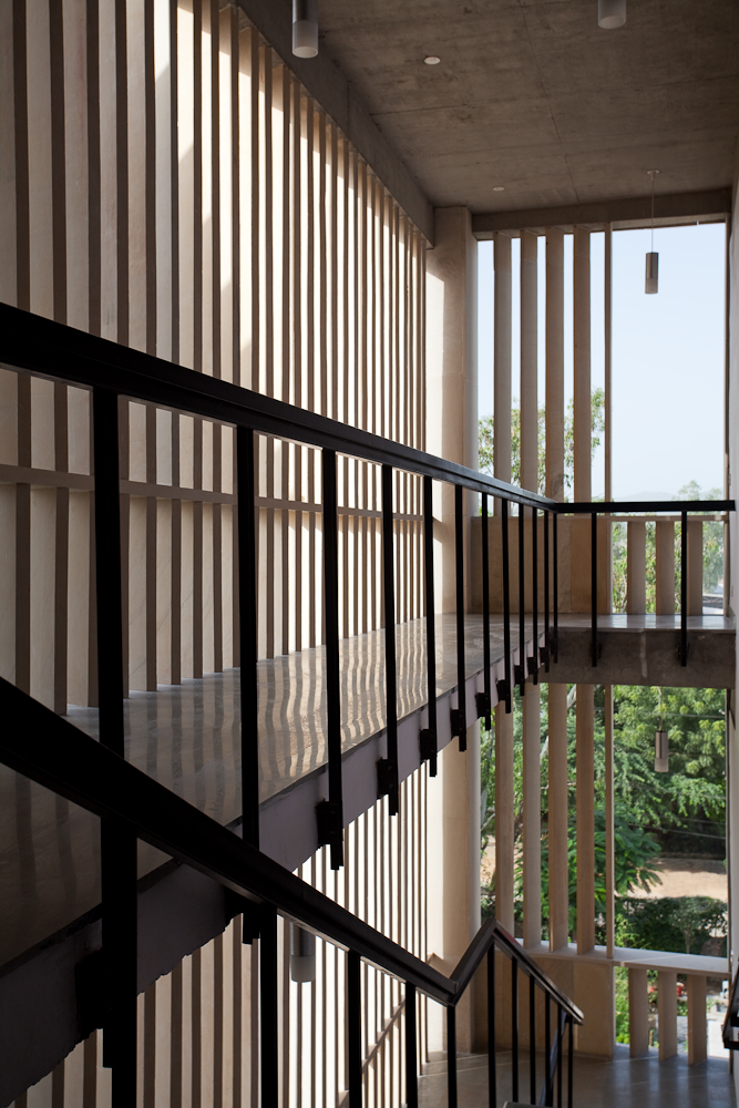 Wolkem Office Building / Vir.Mueller Architects