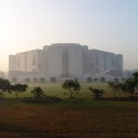 National_Assembly_of_Bangladesh,_Jatiyo_Sangsad_Bhaban,_2008,_9 © Courtesy of Wikimedia Commons