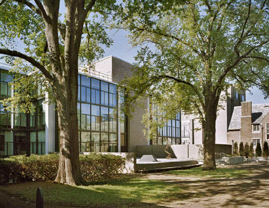 AD Classics: Yale University Art Gallery / Louis Kahn