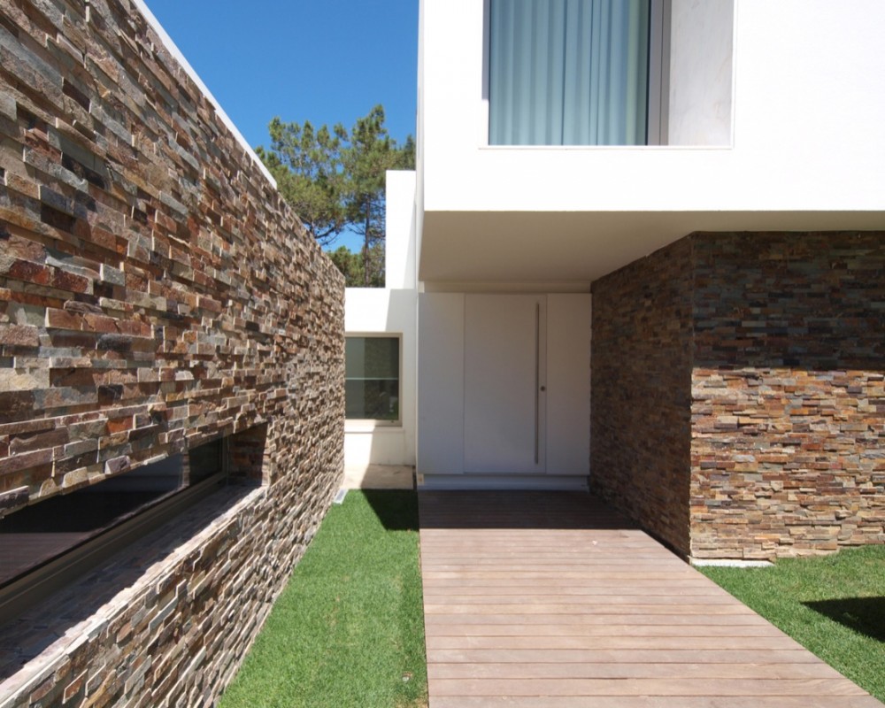 House in Meco / Jorge Mealha