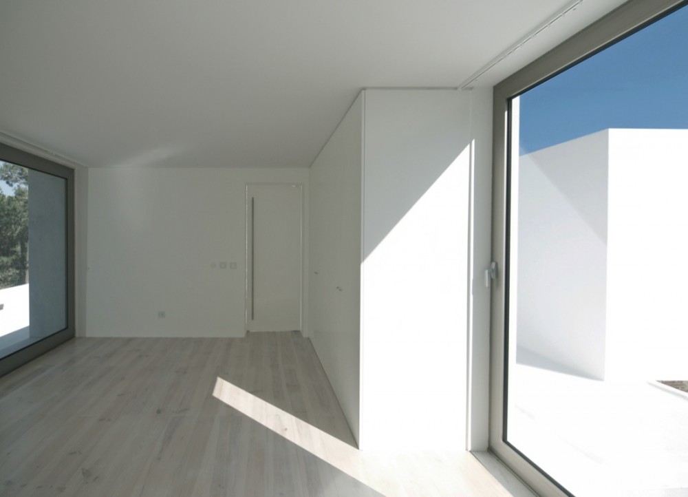 House in Meco / Jorge Mealha