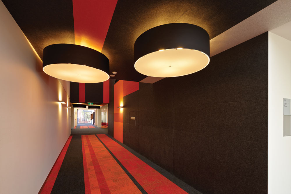 Barwon Health Teaching Training & Research Centre / Billard Leece Partnership