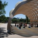 Lincoln Park Zoo South Pond / Studio Gang Architects Lincoln Park Zoo South Pond / Studio Gang Architects © Beth Zacherle