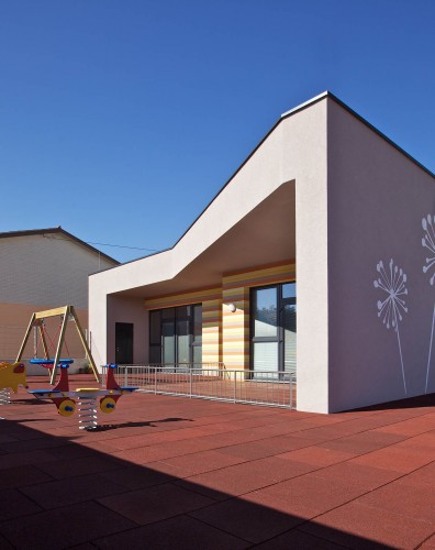 Kindergarten In Selo / Minimart