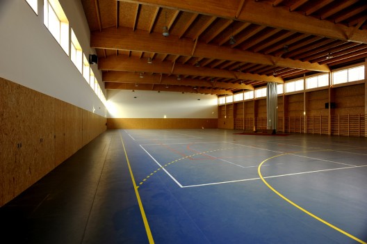 Sports Pavilion / Filipe Brandão and Nuno Sanches