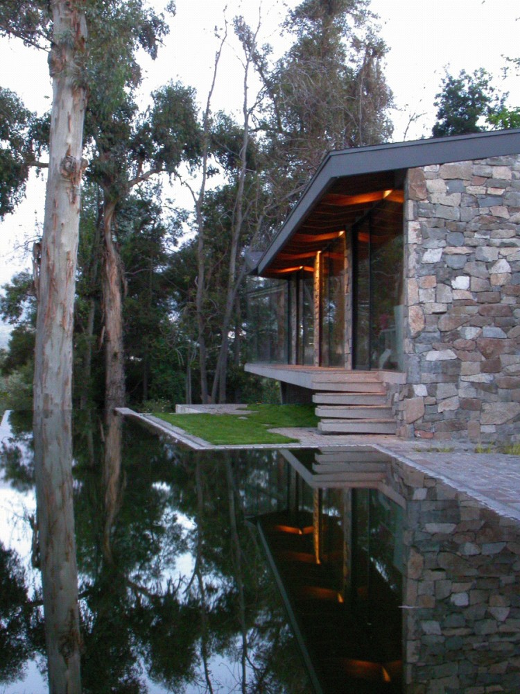 House in Lo Curro / Schmidt Arquitectos Asociados
