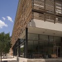 Texas Hillel: The Topfer Center for Jewish Life / Alter Studio Texas Hillel: The Topfer Center for Jewish Life / Alter Studio Paul Bardagjy Photography