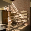 Texas Hillel: The Topfer Center for Jewish Life / Alter Studio Texas Hillel: The Topfer Center for Jewish Life / Alter Studio Paul Bardagjy Photography