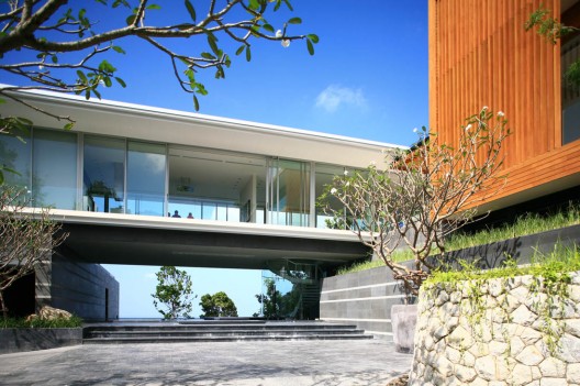 Villa Mayavee / Tierra Design