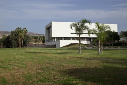 Kinneret College on the Sea of Galilee / Schwartz Besnosoff Architects