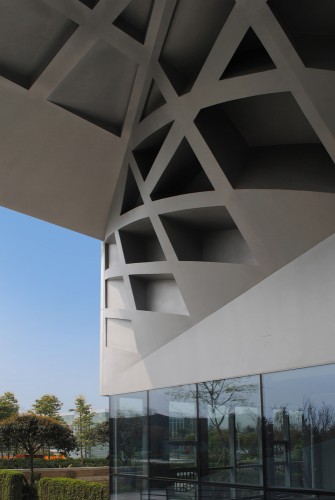 Zhixin Hybrid Office Building / P-A-T-T-E-R-N-S