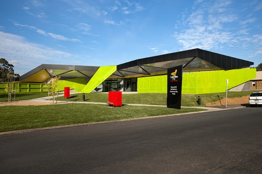 Churchill Integenerational Hub / Suters Architects