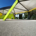 Churchill Integenerational Hub / Suters Architects Churchill Integenerational Hub / Suters Architects © Emma Cross