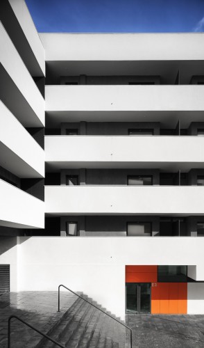 44 Social Housing / Magén Arquitectos